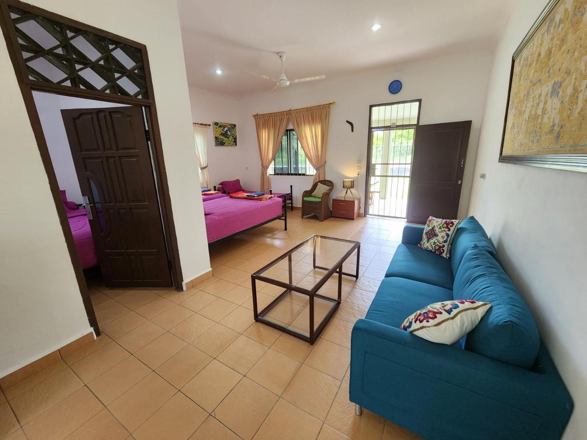 Hotel Mb Camp Singkil Gosongtelaga Zewnętrze zdjęcie